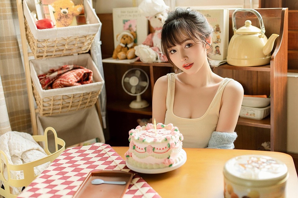 25 歲女生過年回家，為何總被親戚問這些？
