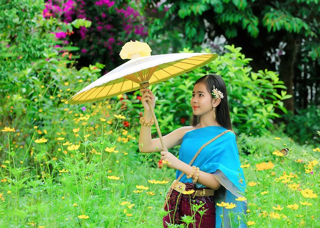 為何五六十歲男人對(duì)這兩種女人情有獨(dú)鐘？現(xiàn)實(shí)原因令人深思
