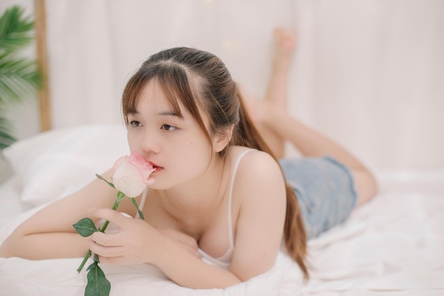 情感咨詢,情感問題,戀愛脫單,如何緩解焦慮的情緒,當(dāng)你的愛成為對(duì)方的負(fù)擔(dān)怎么辦