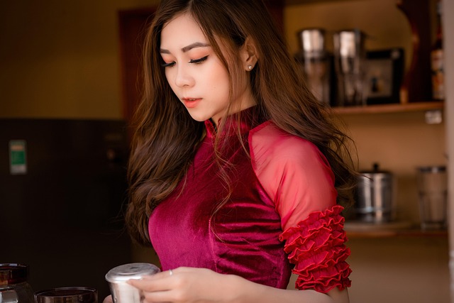 搭訕聊天,情感咨詢,戀愛脫單,分手挽回,女朋友總嫌我窮要分手