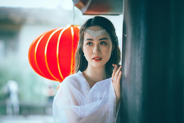 情感咨詢,婚姻問題,情感挽回,聊天技巧,老公舍不得買的東西該不該當禮物送