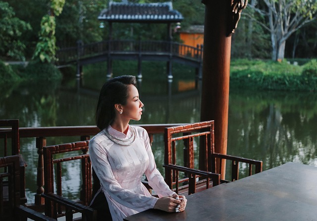 情感問題-為什么你掏心掏肺愛 TA，TA 卻毫不在意？“反比定律” 道破感情真相