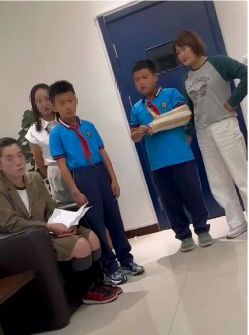 山西一4年級男生遭同班男生霸凌，工作組連夜進駐！