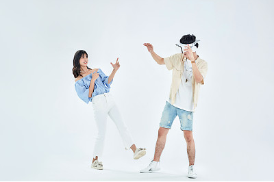 男人長(zhǎng)期出軌同一個(gè)女人是因?yàn)閻蹎??未? width=