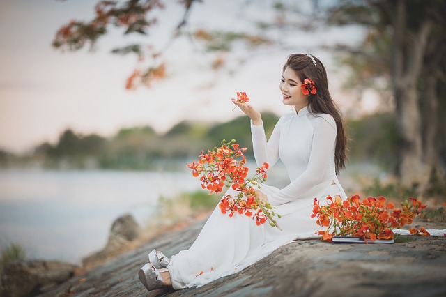 畢業(yè)不說(shuō)再見(jiàn)，因?yàn)槟强赡苁窃僖膊灰?jiàn)