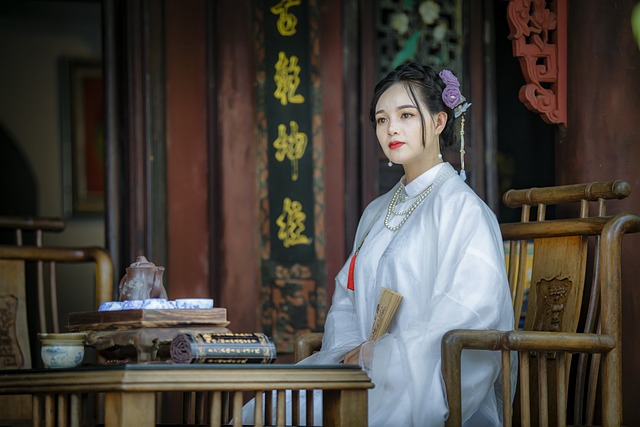 他帶著愧疚歸來，卻發(fā)現(xiàn)她已另有依靠……